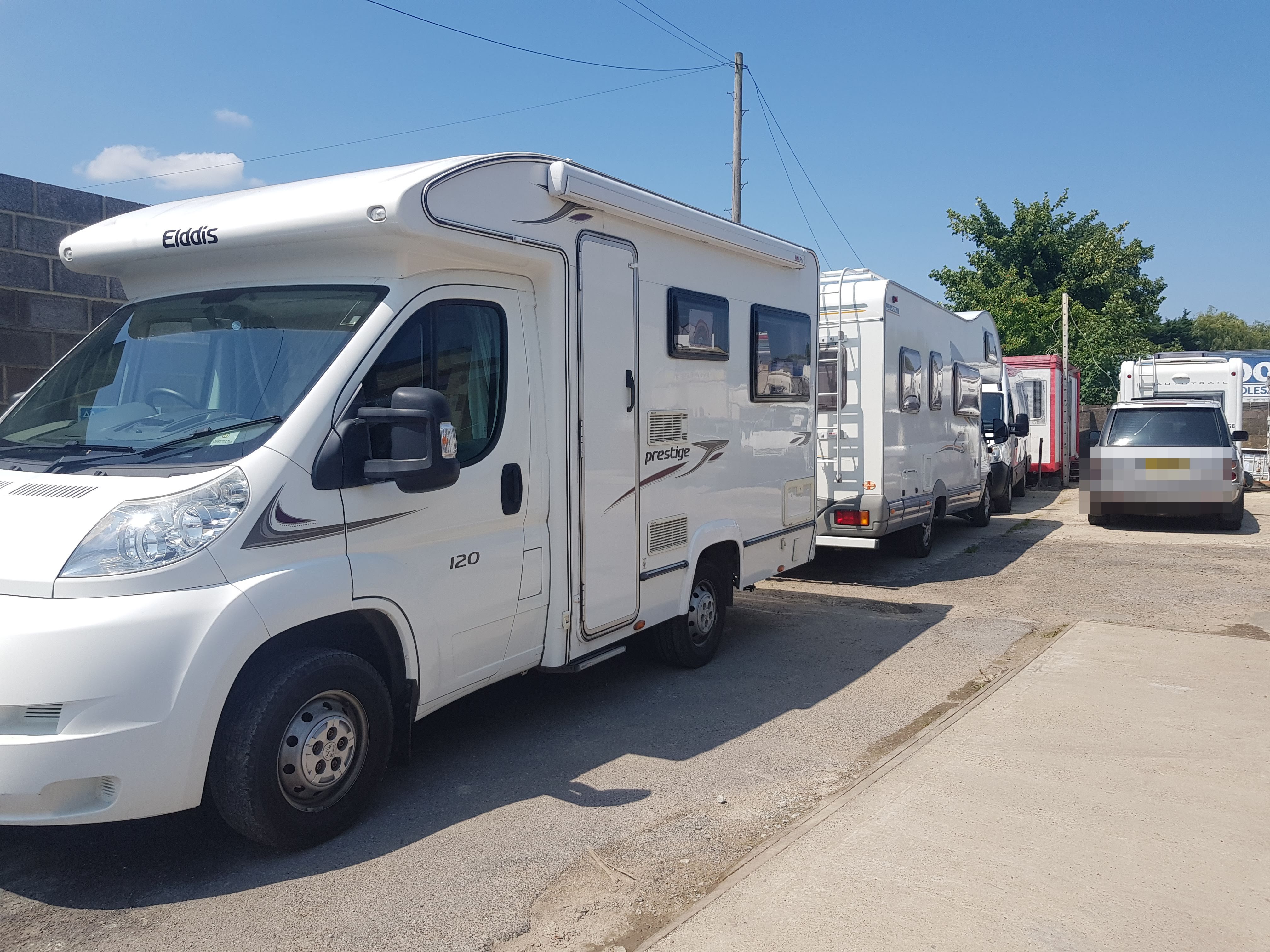 Class 7 motorhomes booked in for MOT & servicing