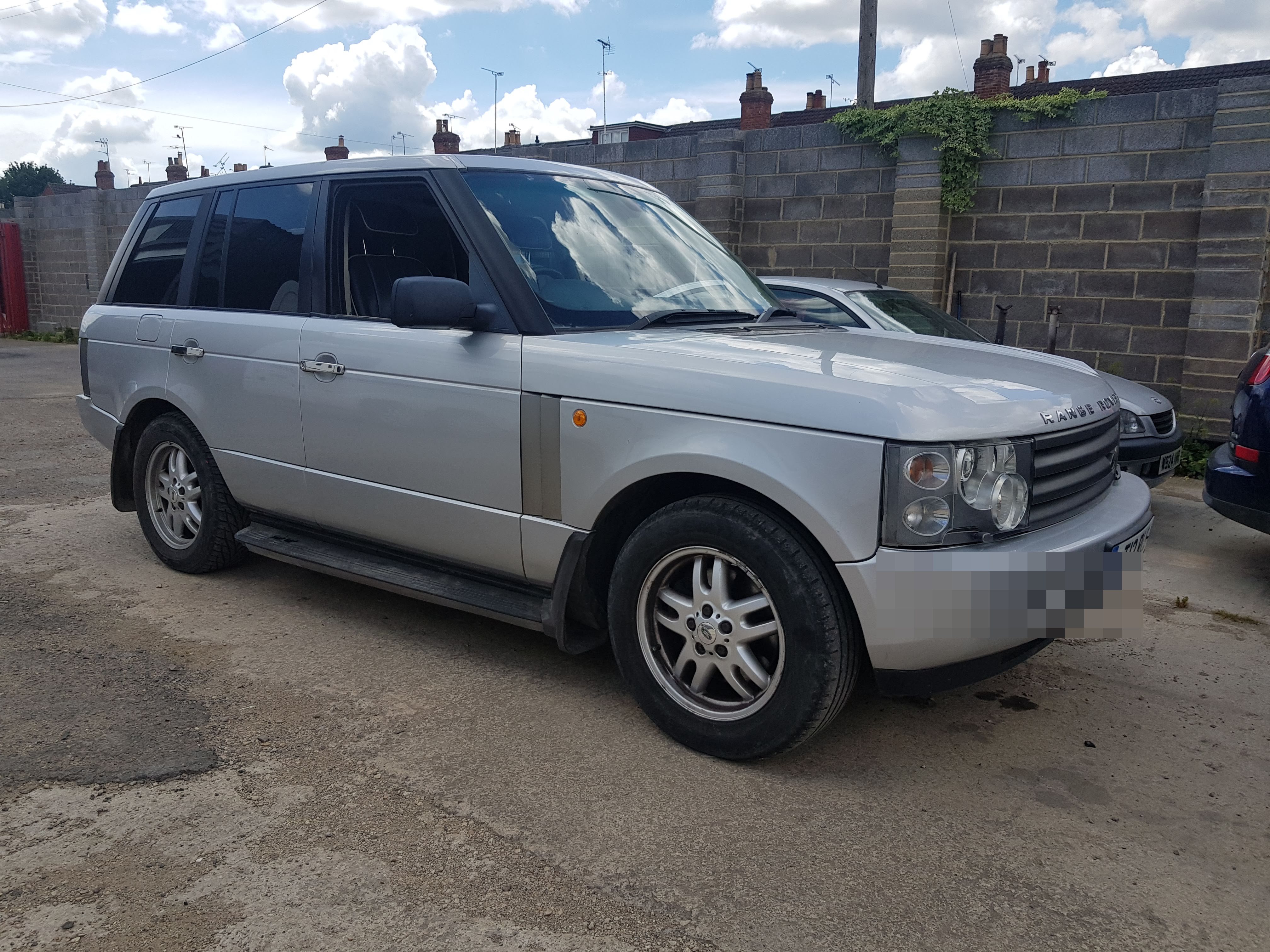 Range Rover in for its MOT
